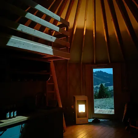 Luxury tent Owcza Jurta