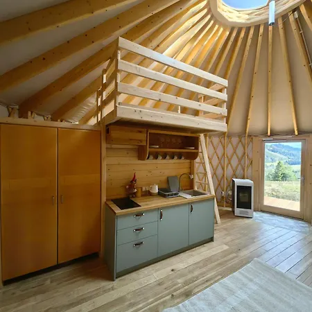 Luksustelt Owcza Jurta *