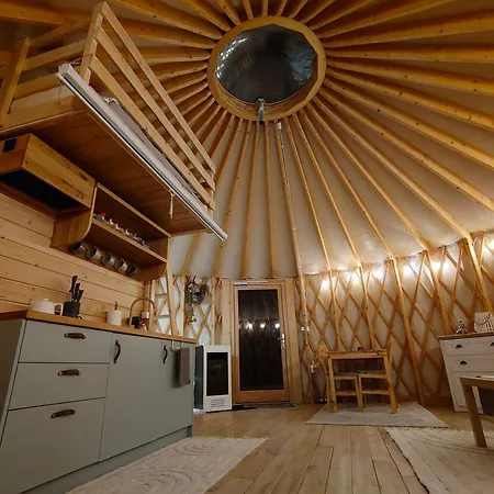 Owcza Jurta * Dursztyn